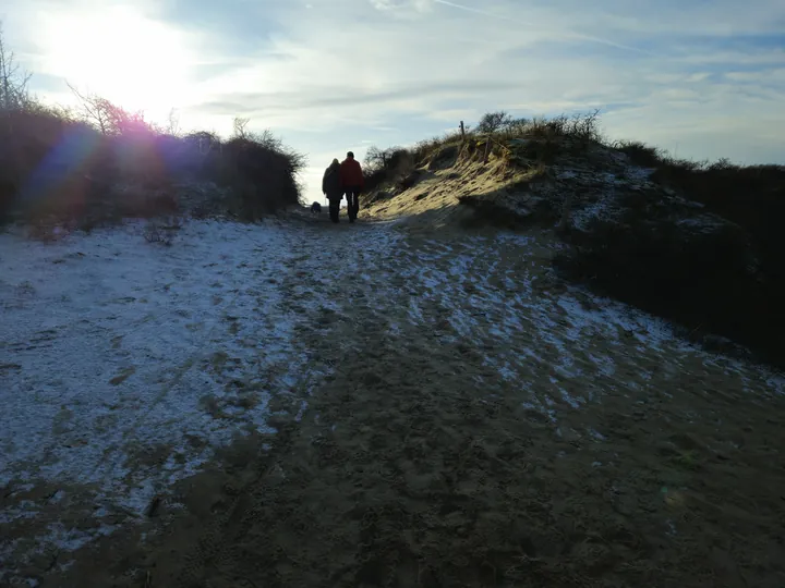 Oostnieuwkerke duinen wandeling in de koude (België)